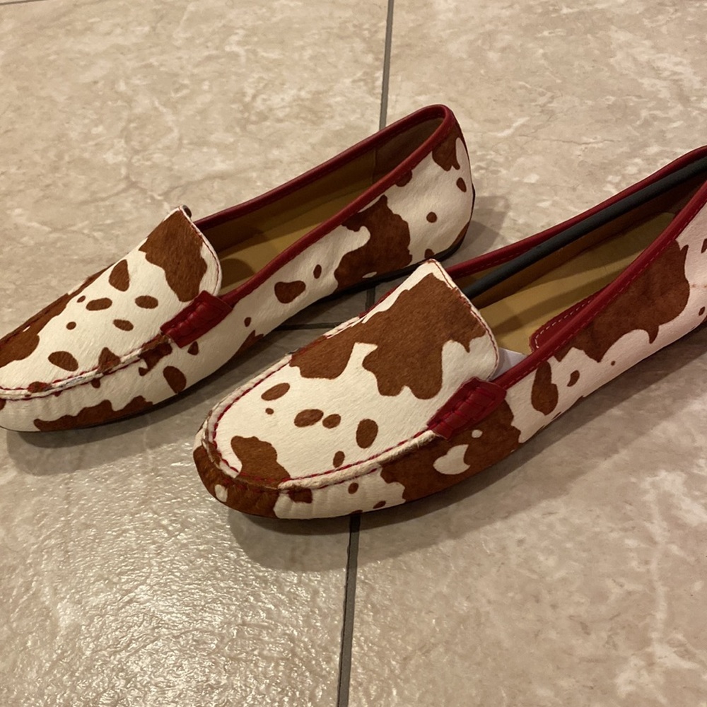Vaneli Red And Brown Patterned Flats - image 4